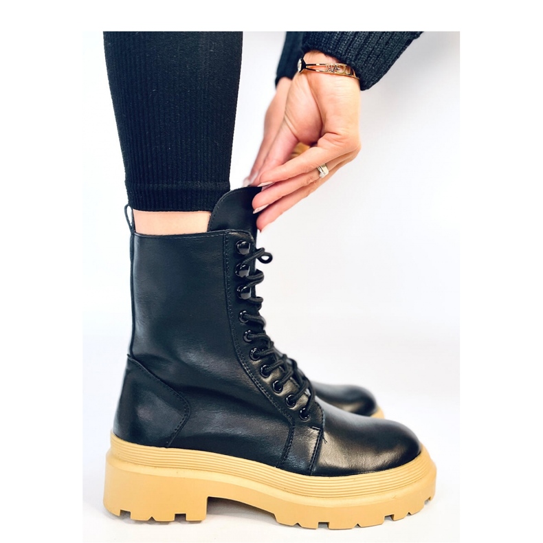 Lace-up ankle boots with a protector black 1