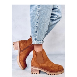 Camel high-heeled Chelsea boots brown 1