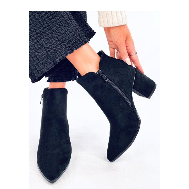 Croix Black high-heeled ankle boots with almond toes - Inello 2