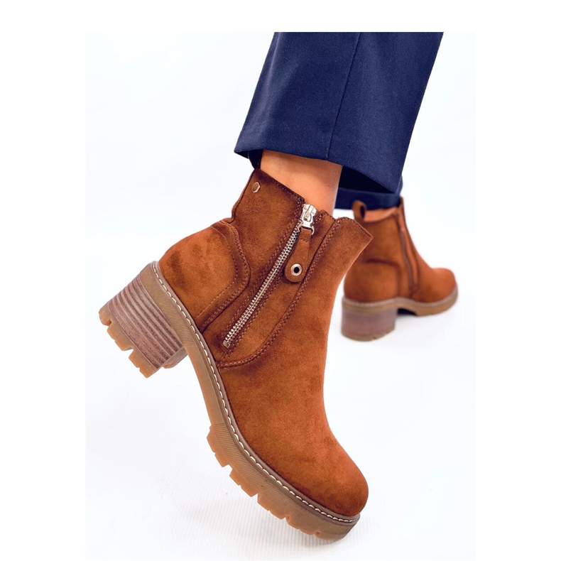 Linea Brown protector boots - Inello 1