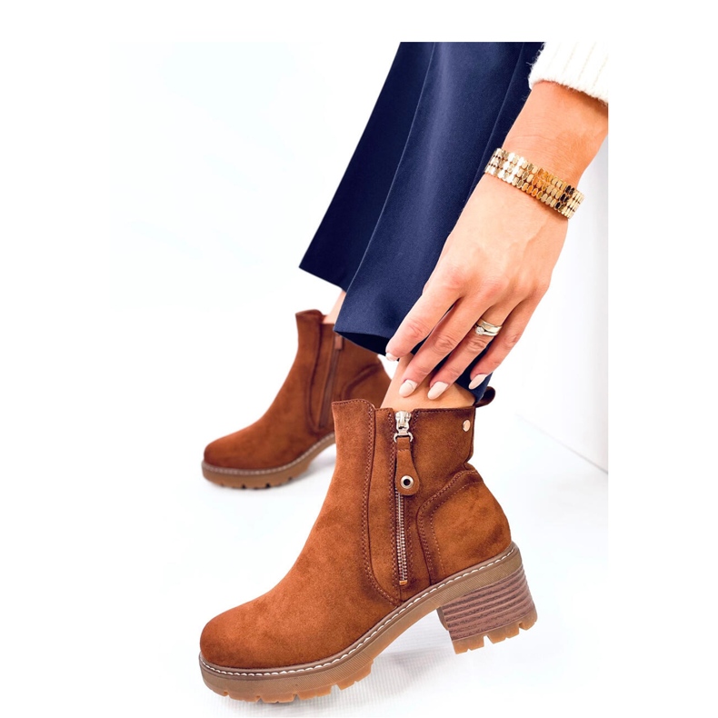 Linea Brown protector boots - Inello 2