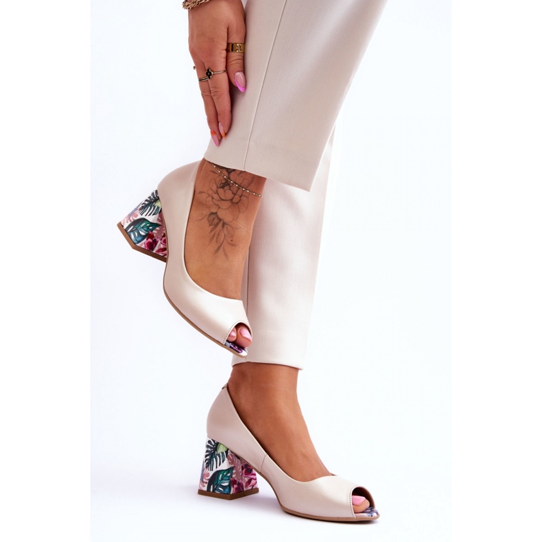 Pumps Model Lewski Shoes 2608/K Beige Perła - Step in style 1
