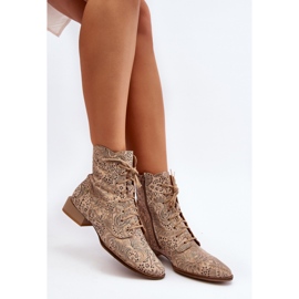 Boots Model Maciejka 06391-04 Beige - Step in style 1