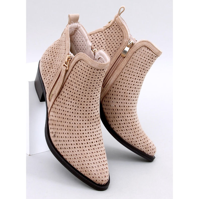 Vizzi Beige openwork cowboy boots 1