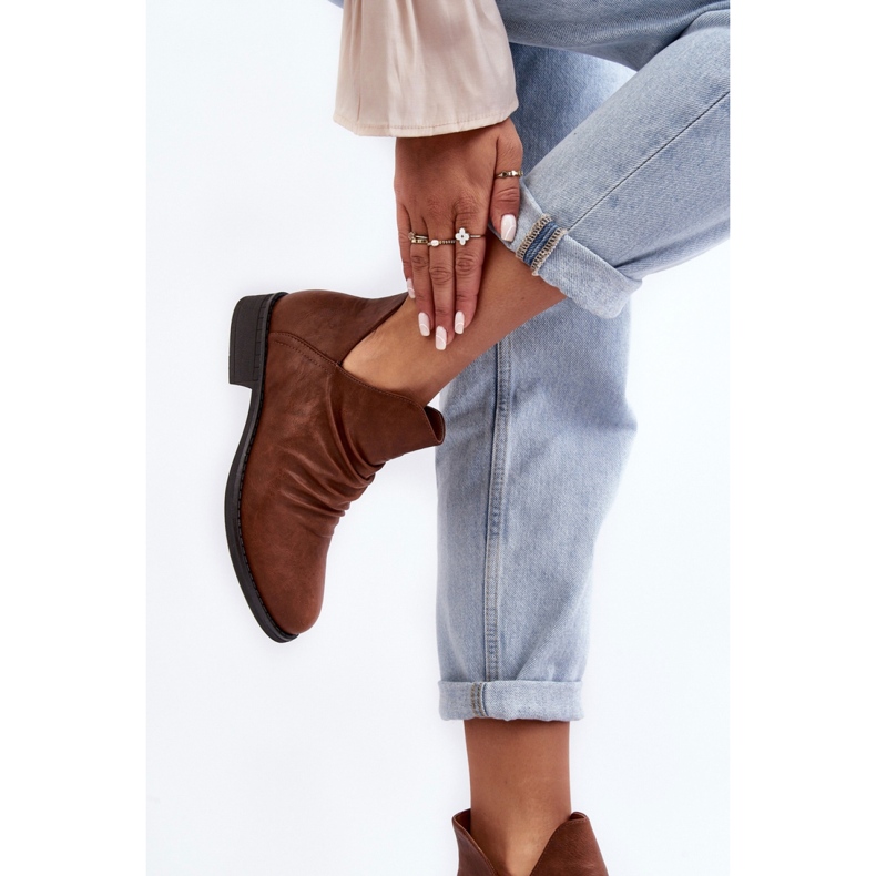 Brown women's ankle boots with ruffles 2