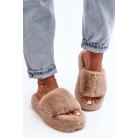 Beige women's slippers 2
