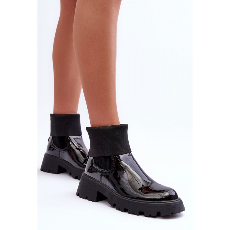 Chelsea boots Model Pavo DES925M Black Lakier - Step in style 1