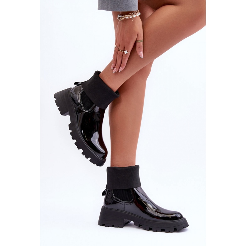 Chelsea boots Model Pavo DES925M Black Lakier - Step in style 2