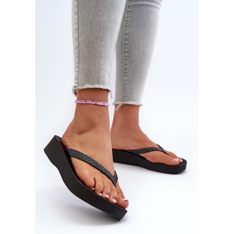 Ipanema Flip-flops with a glittery Black stripe 1