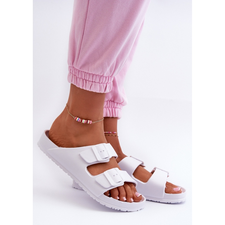 Women's flip-flops with White buckles 1