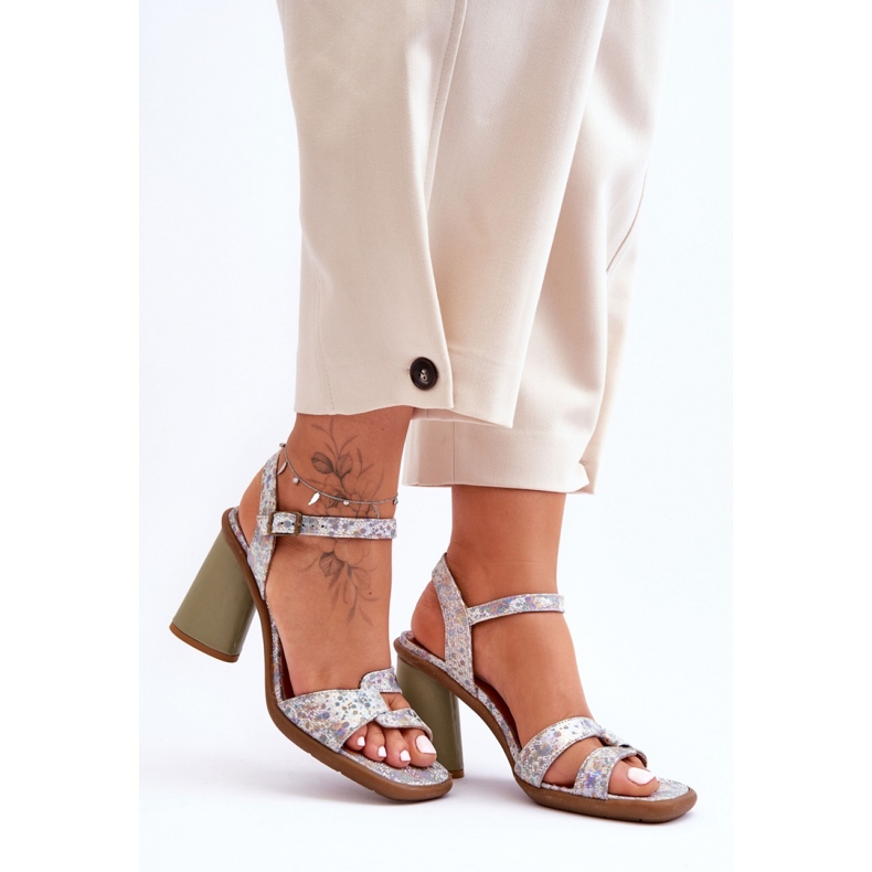 Sandals Model Maciejka 06029-24 White/H=Green - Step in style 1