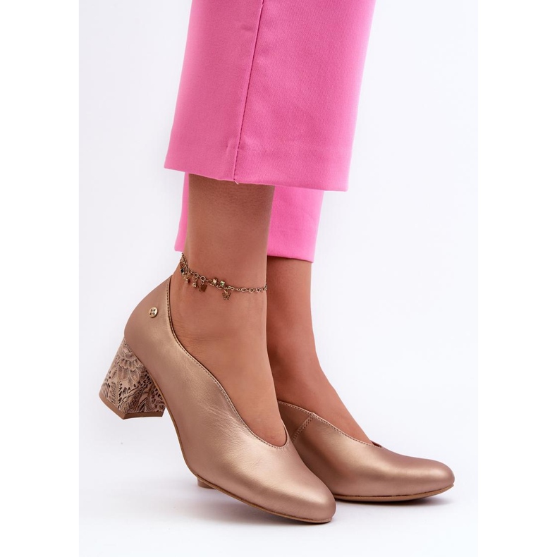 Pumps Model Maciejka 06422-25 Gold - Step in style yellow 1