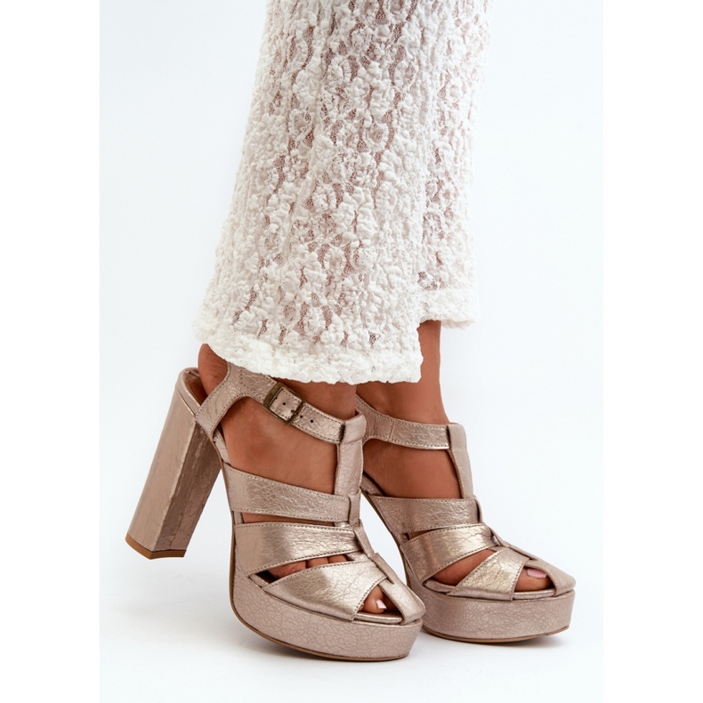 Sandals Model Maciejka 06050-25 Gold - Step in style yellow 1