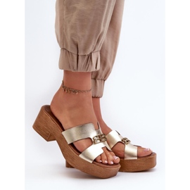 Sandal Flip-flops Model Zazoo 40412 Gold - Step in style yellow 1