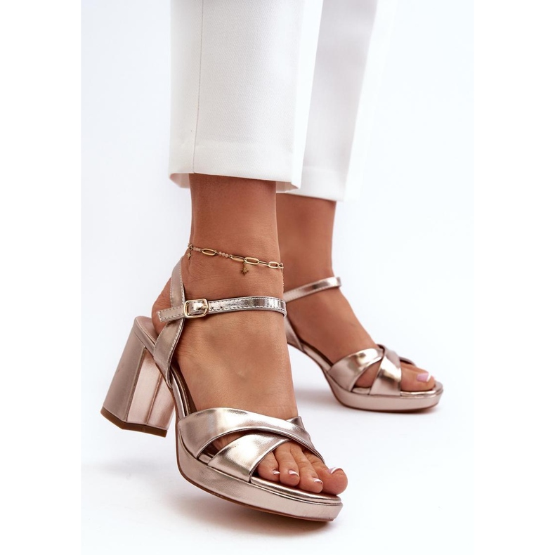 Sandals Model Jatine 24SD98-6988 Gold - Step in style yellow 1