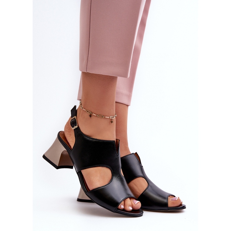 Sandals Model Maciejka 06566-01 Black - Step in style 1