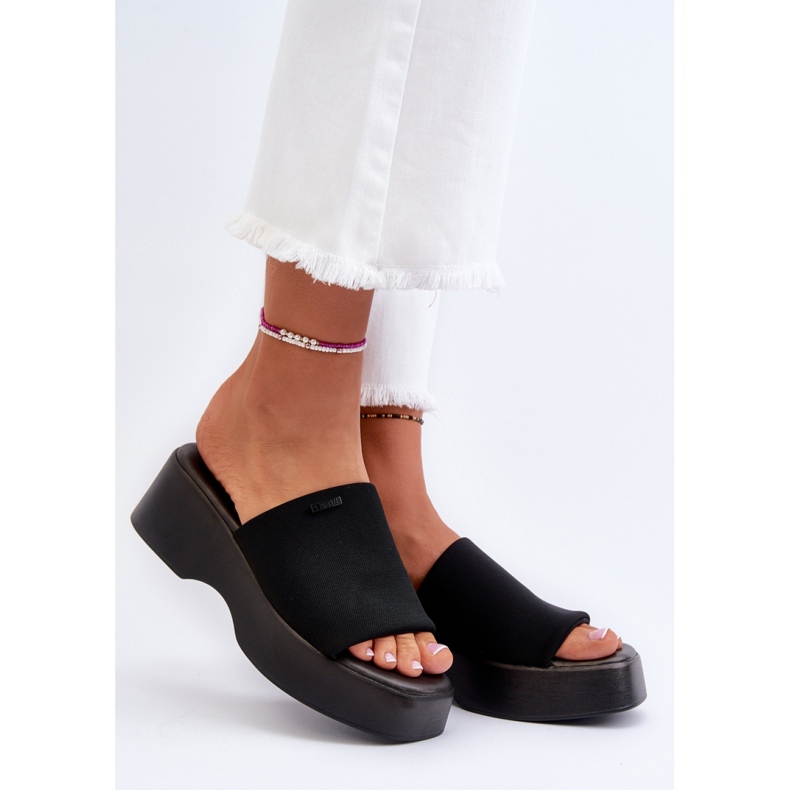 Lightweight Big Star Black flip-flops 1