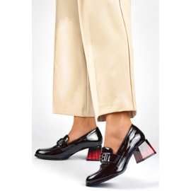Lacquered pumps with decoration GD-FL478-B Black 1
