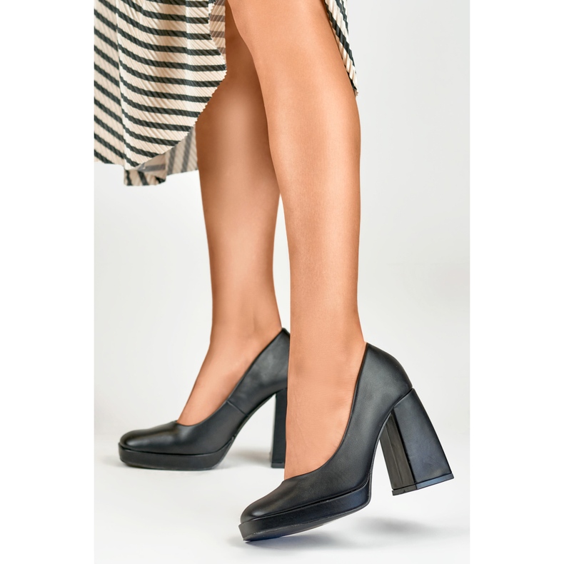 Women's pumps M045B, black 2