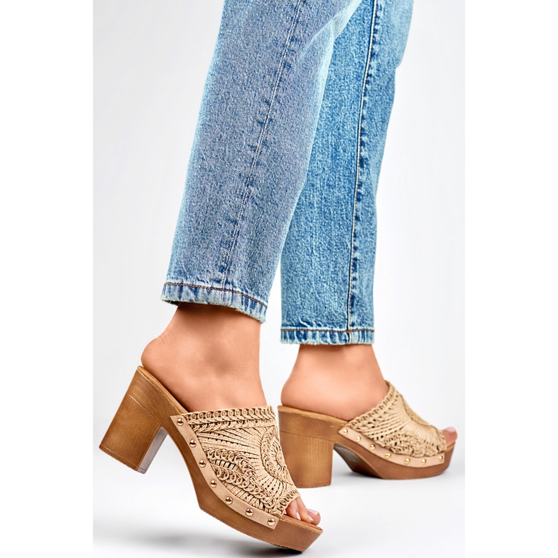 Women's flip-flops C388BE, beige 1