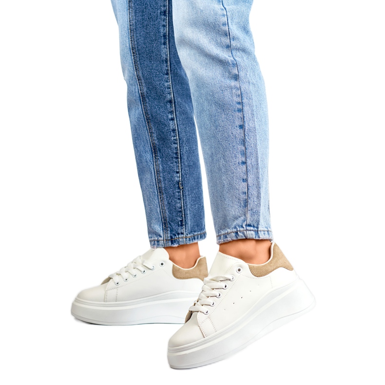 Sports Shoes Model LL23171KH White/Beige - PRIMO 1 Sports Shoes Model LL23171KH White/Beige - PRIMO 1