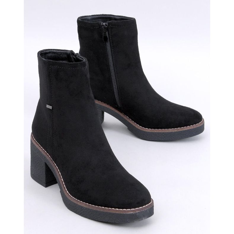 Filly Black stable heel ankle boots 1