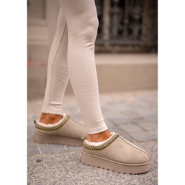 Women's Snow Boots On The Platform Fur-Lined Green Remenia 2