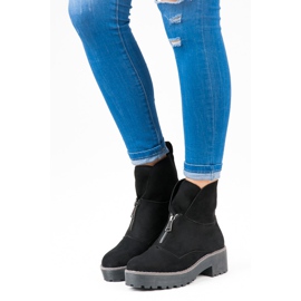 Vices Boots fastened with a zipper black 1