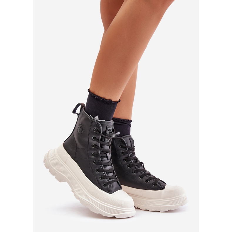 Leather Insulated Sneakers on a Massive Platform Big Star OO274A599 Black 1