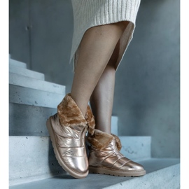 Edidda gold insulated snow boots with a collar golden 2