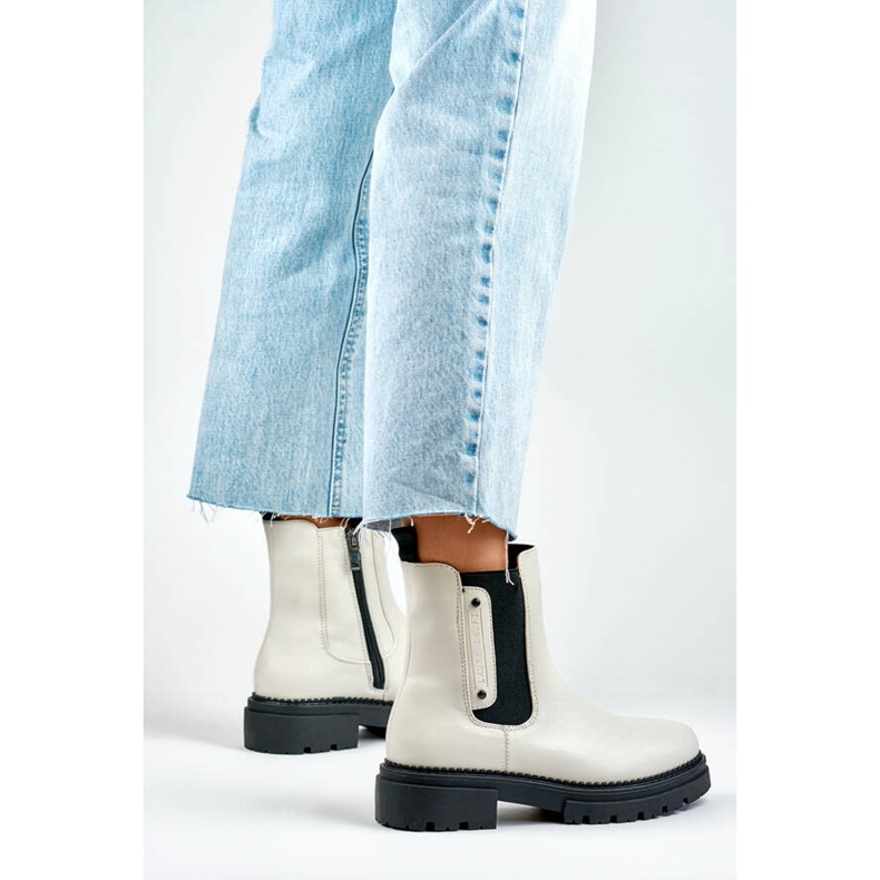 Women's ankle boots with a thick sole, light beige Laura La.Fi 250004BE-PU 2