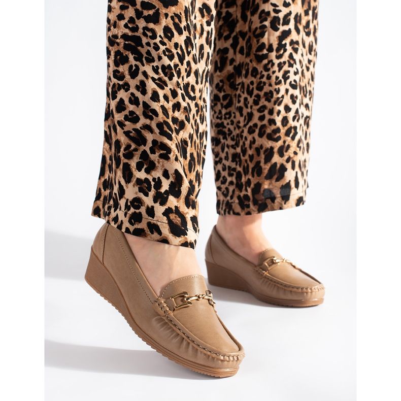 Beige women's moccasins with buckle 1