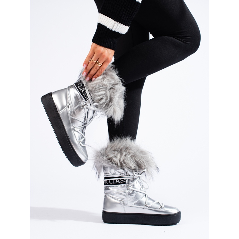 Silver women's snow boots with fur 1