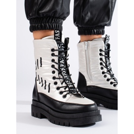 Women's insulated bags on the Vinceza platform in black and white 1