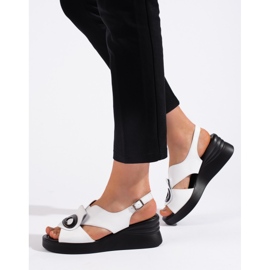 Goodin Comfortable women's white sandals 1