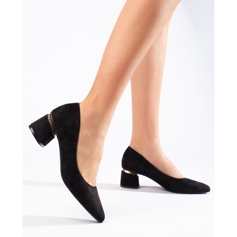 Suede black low-heeled pumps 1