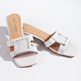 Classic white elegant women's flip-flops 2