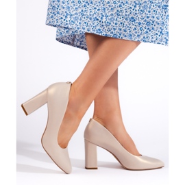 Cream pumps with a thick heel by Sergio Leone beige 1