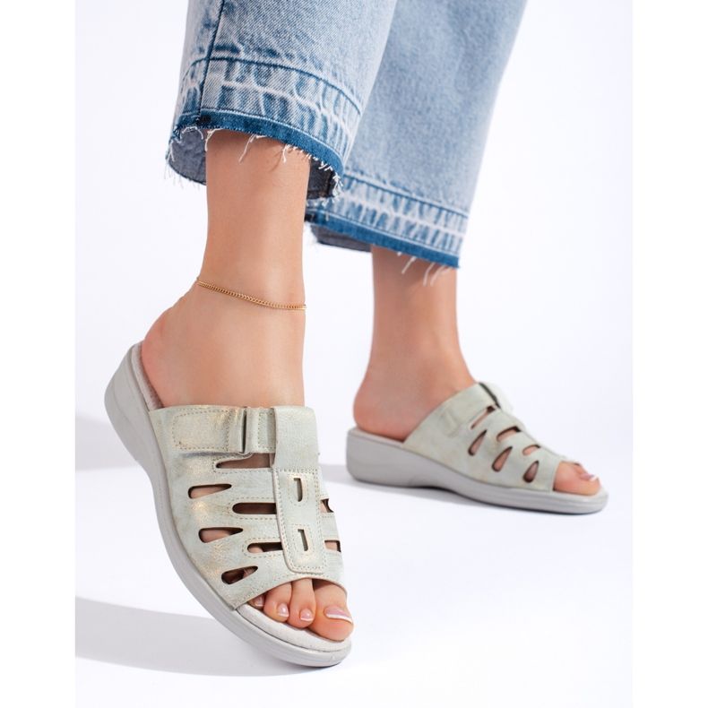 Women's comfortable gray flip-flops grey 2