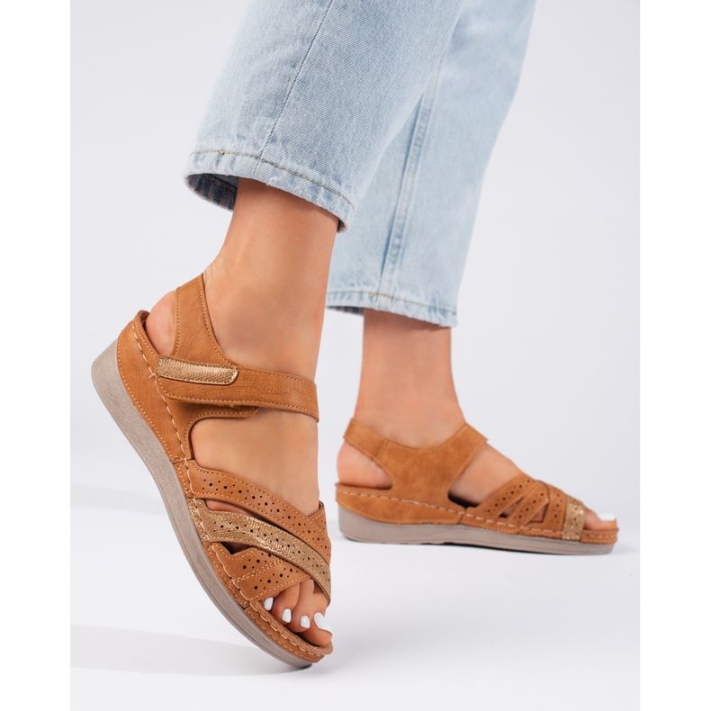 Women's brown velcro sandals 1 Women's brown velcro sandals 1