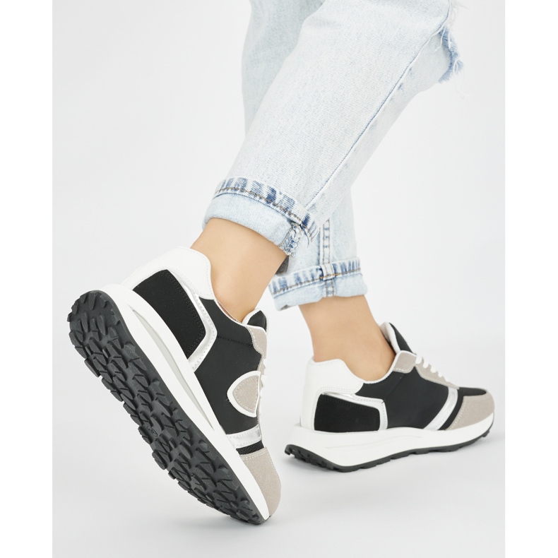 Women's black and beige sports shoes 1 Women's black and beige sports shoes 1