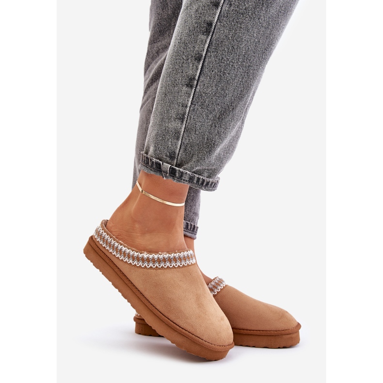 Comfortable Women's Home Shoes Slippers With Embroidery Inblu FX000021 Camel beige 1 Comfortable Women's Home Shoes Slippers With Embroidery Inblu FX000021 Camel beige 1