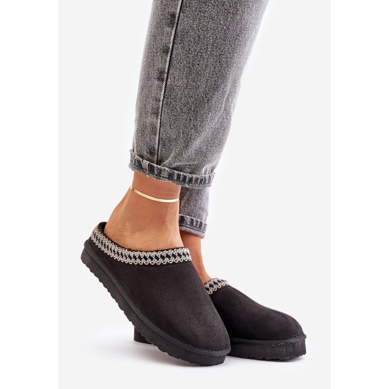 Comfortable home shoes Women's slippers with embroidery Inblu FX000021 Black 1