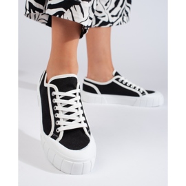 Comfortable women's black sneakers 1 Comfortable women's black sneakers 1
