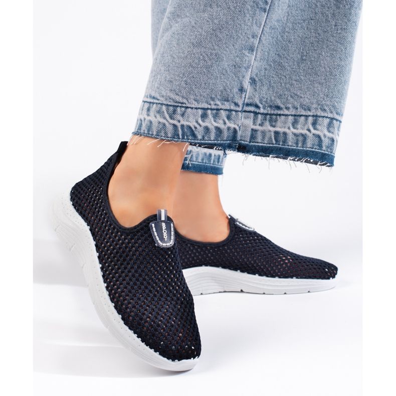 Openwork slip-on navy blue sports shoes 1 Openwork slip-on navy blue sports shoes 1