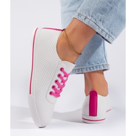 White women's sneakers with pink laces 1
