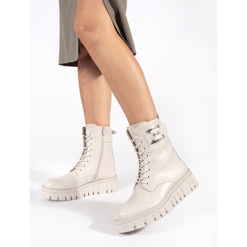 Seastar Beige lace-up boots on the platform 1