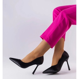 Vinceza Black pins with a satin finish from Vincez 2