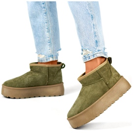 Dark green women's snow boots with a thick sole, warm winter women's shoes 2