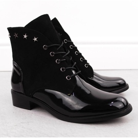Women's patent leather ankle boots with rivets, black Sabatina DM24-25P 2